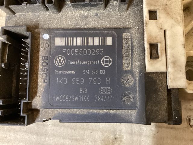 bontott VW PASSAT B6 Bal első Ablakemelő Motor