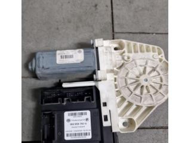 bontott VW PASSAT B6 Bal első Ablakemelő Motor