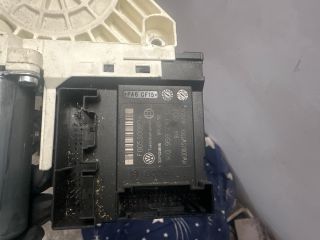 bontott VW PASSAT B6 Bal első Ablakemelő Motor