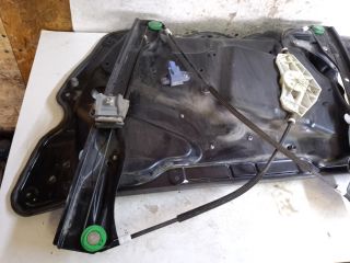 bontott VW PASSAT B6 Bal első Ablakemelő Szerkezet (Elektromos)