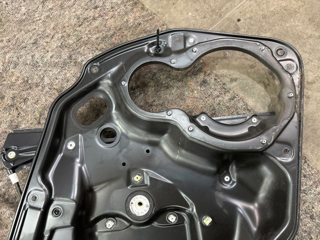 bontott VW PASSAT B6 Bal első Ablakemelő Szerkezet (Elektromos)