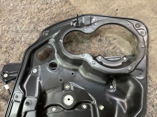 bontott VW PASSAT B6 Bal első Ablakemelő Szerkezet (Elektromos)