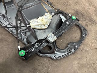 bontott VW PASSAT B6 Bal első Ablakemelő Szerkezet (Elektromos)