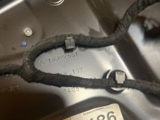 bontott VW PASSAT B6 Bal első Ablakemelő Szerkezet (Elektromos)