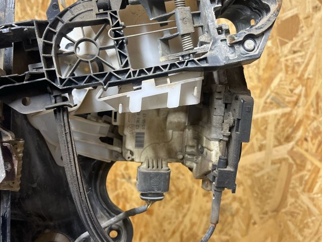 bontott VW PASSAT B6 Bal első Ablakemelő Szerkezet (Elektromos)