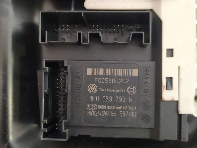 bontott VW PASSAT B6 Bal első Ablakemelő Szerkezet (Elektromos)