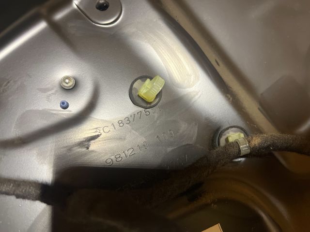 bontott VW PASSAT B6 Bal első Ablakemelő Szerkezet (Elektromos)