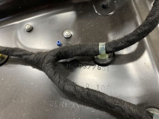 bontott VW PASSAT B6 Bal első Ablakemelő Szerkezet (Elektromos)