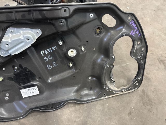 bontott VW PASSAT B6 Bal első Ablakemelő Szerkezet (Elektromos)