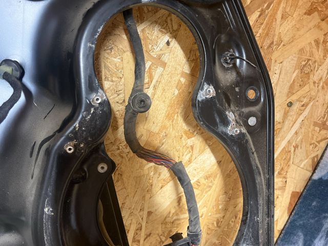 bontott VW PASSAT B6 Bal első Ablakemelő Szerkezet (Elektromos)