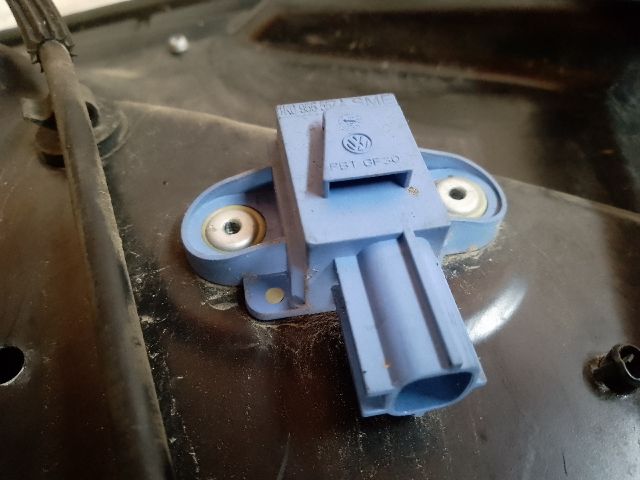 bontott VW PASSAT B6 Bal első Ablakemelő Szerkezet (Elektromos)