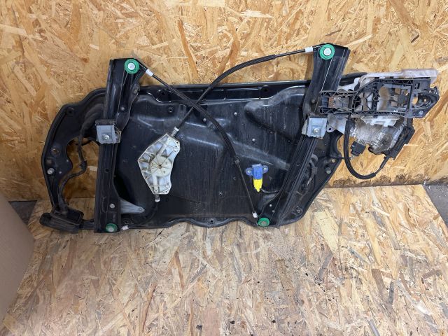 bontott VW PASSAT B6 Bal első Ablakemelő Szerkezet (Elektromos)