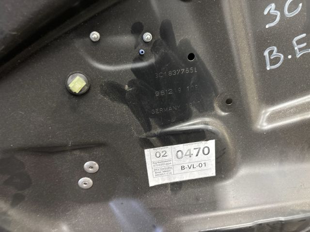 bontott VW PASSAT B6 Bal első Ablakemelő Szerkezet (Elektromos)