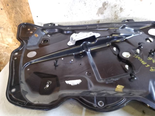 bontott VW PASSAT B6 Bal első Ablakemelő Szerkezet (Elektromos)