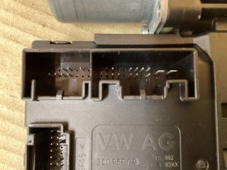 bontott VW PASSAT B6 Bal első Ablakemelő Szerkezet (Elektromos)