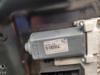 bontott VW PASSAT B6 Bal első Ablakemelő Szerkezet (Elektromos)