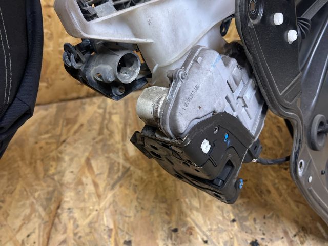 bontott VW PASSAT B6 Bal első Ablakemelő Szerkezet (Elektromos)