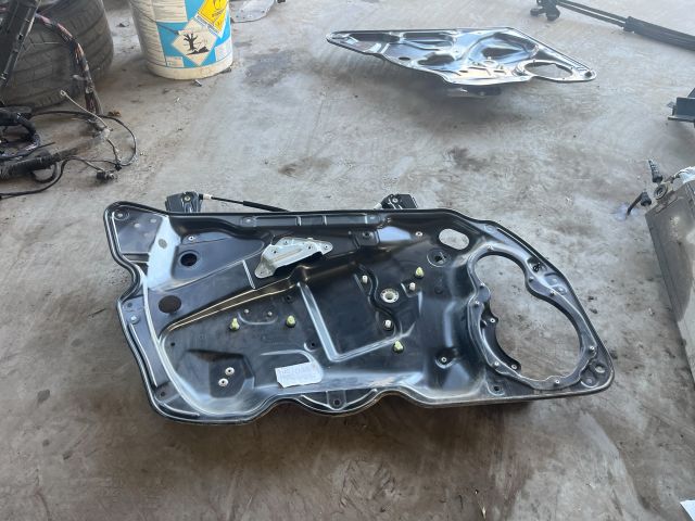 bontott VW PASSAT B6 Bal első Ablakemelő Szerkezet (Elektromos)