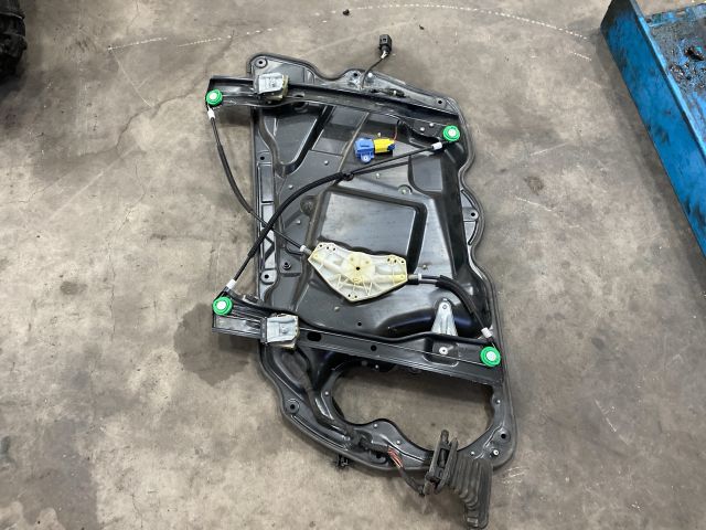 bontott VW PASSAT B6 Bal első Ablakemelő Szerkezet (Mechanikus)