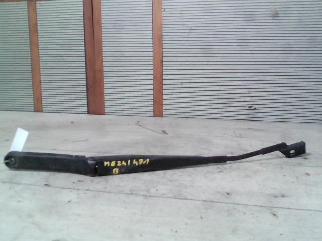 bontott VW PASSAT B6 Bal első Ablaktörlő Kar