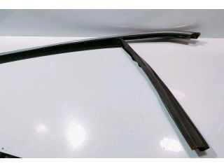 bontott VW PASSAT B6 Bal első Ajtó Díszléc