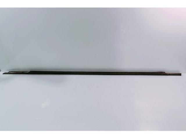 bontott VW PASSAT B6 Bal első Ajtó Díszléc