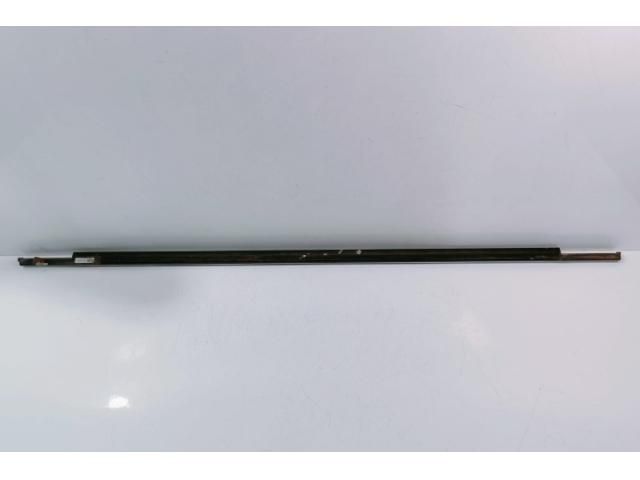 bontott VW PASSAT B6 Bal első Ajtó Díszléc