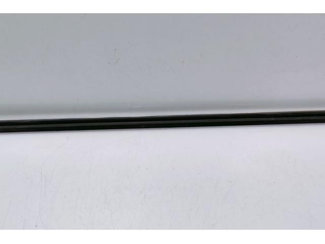 bontott VW PASSAT B6 Bal első Ajtó Díszléc