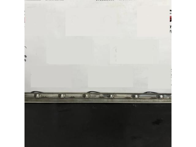 bontott VW PASSAT B6 Bal első Ajtó Díszléc