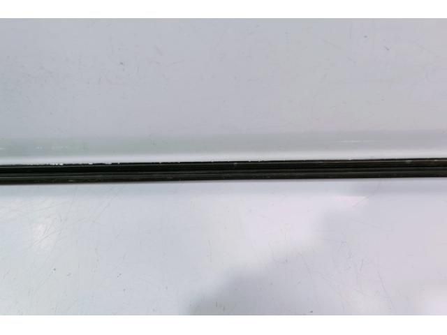 bontott VW PASSAT B6 Bal első Ajtó Díszléc