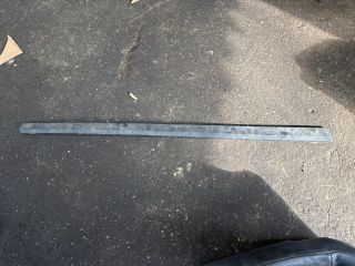 bontott VW PASSAT B6 Bal első Ajtó Díszléc