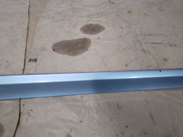 bontott VW PASSAT B6 Bal első Ajtó Díszléc