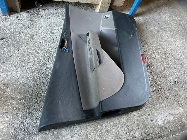 bontott VW PASSAT B6 Bal első Ajtó Kárpit