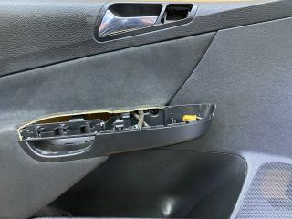 bontott VW PASSAT B6 Bal első Ajtó Kárpit