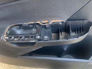 bontott VW PASSAT B6 Bal első Ajtó Kárpit