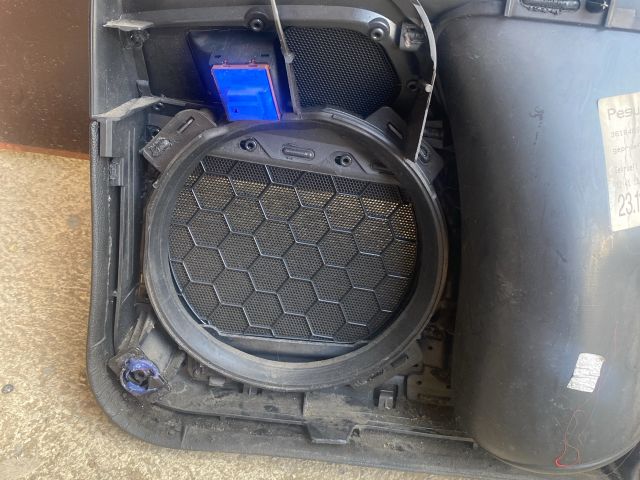 bontott VW PASSAT B6 Bal első Ajtó Kárpit