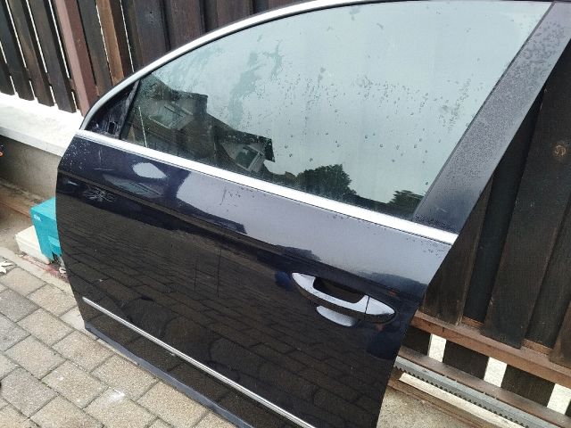 bontott VW PASSAT B6 Bal első Ajtó (Részeivel)