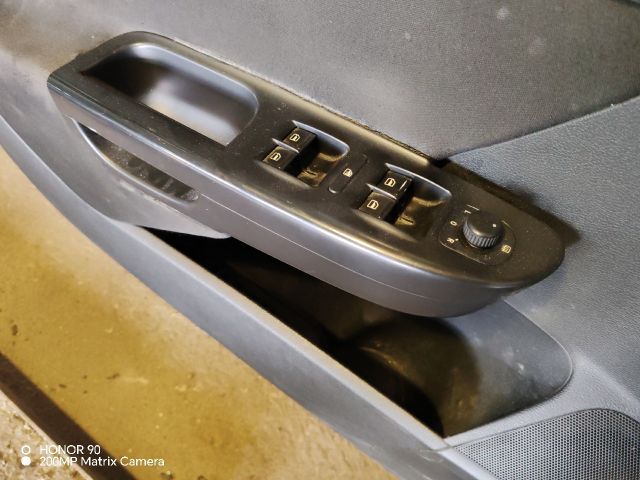 bontott VW PASSAT B6 Bal első Ajtó (Részeivel)