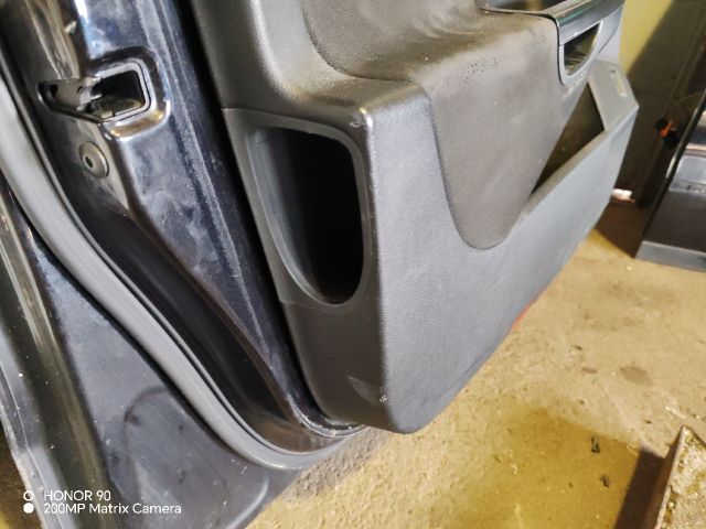 bontott VW PASSAT B6 Bal első Ajtó (Részeivel)