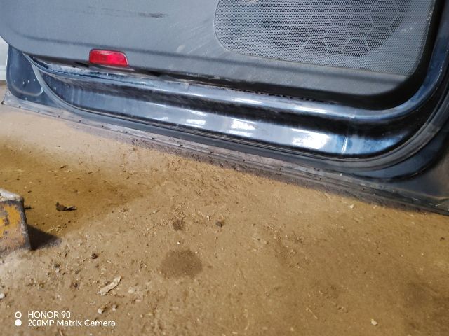 bontott VW PASSAT B6 Bal első Ajtó (Részeivel)