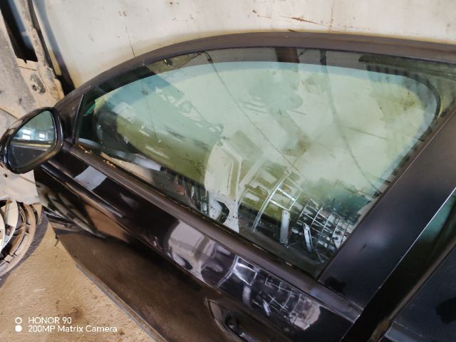 bontott VW PASSAT B6 Bal első Ajtó (Részeivel)