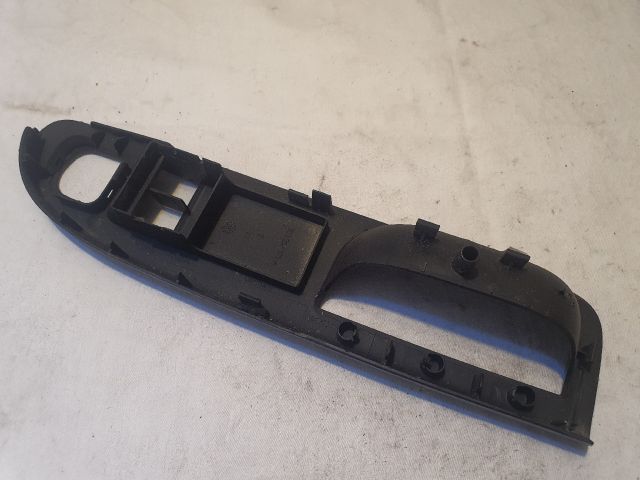 bontott VW PASSAT B6 Bal első Ajtóbehúzó