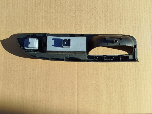 bontott VW PASSAT B6 Bal első Ajtóbehúzó