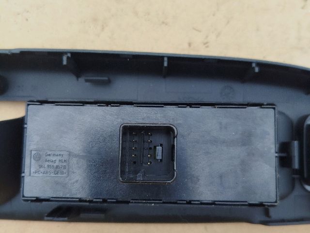 bontott VW PASSAT B6 Bal első Ajtóbehúzó