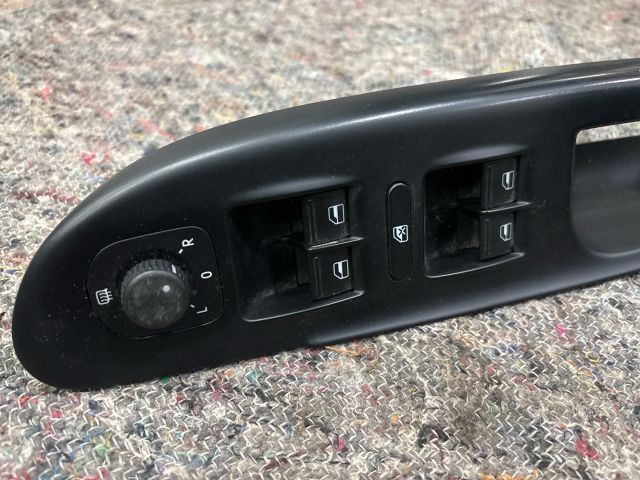 bontott VW PASSAT B6 Bal első Ajtóbehúzó