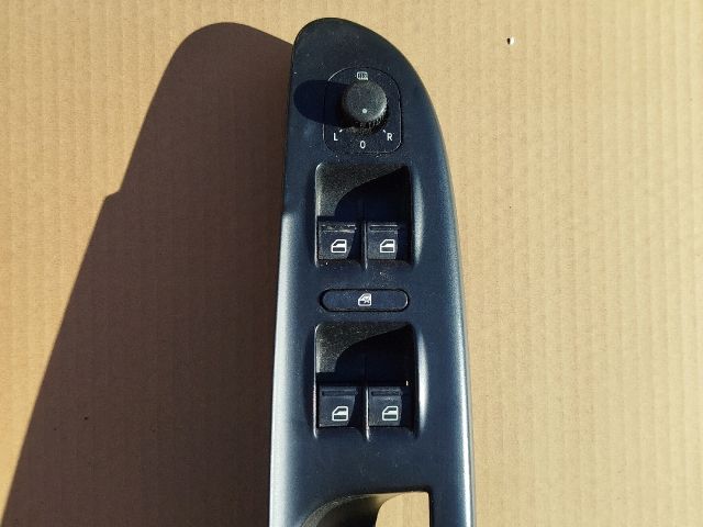 bontott VW PASSAT B6 Bal első Ajtóbehúzó