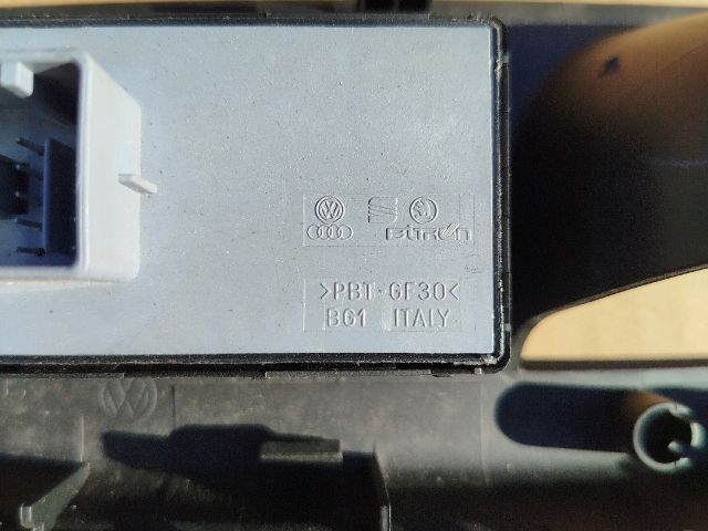 bontott VW PASSAT B6 Bal első Ajtóbehúzó