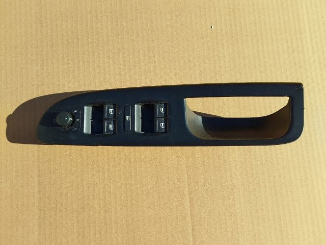 bontott VW PASSAT B6 Bal első Ajtóbehúzó