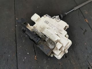 bontott VW PASSAT B6 Bal első Ajtózár