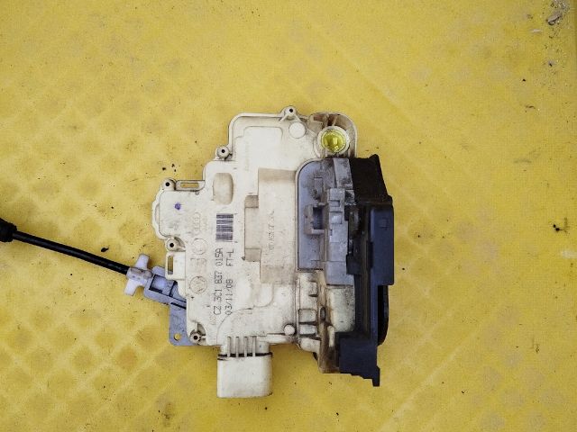 bontott VW PASSAT B6 Bal első Ajtózár